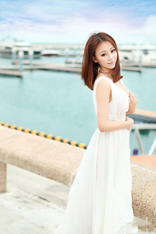 日韩人妻每日AV